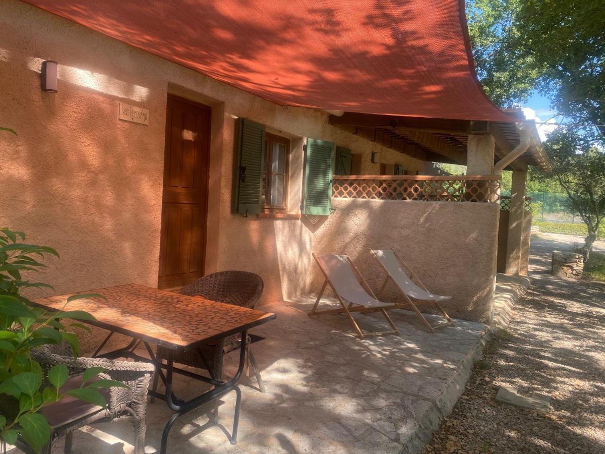Les Mazets De La Cascade Apartman Salernes Kültér fotó